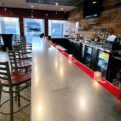 Old School Pizza & Wings Event Center bar close-up